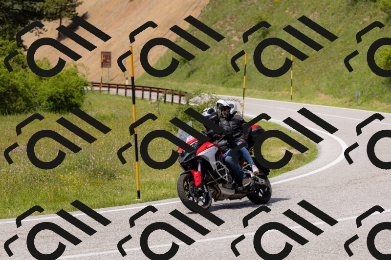 202506071443-_04A0098_c3_