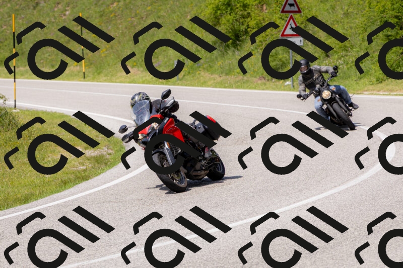 202506071444-_04A0101_c3_