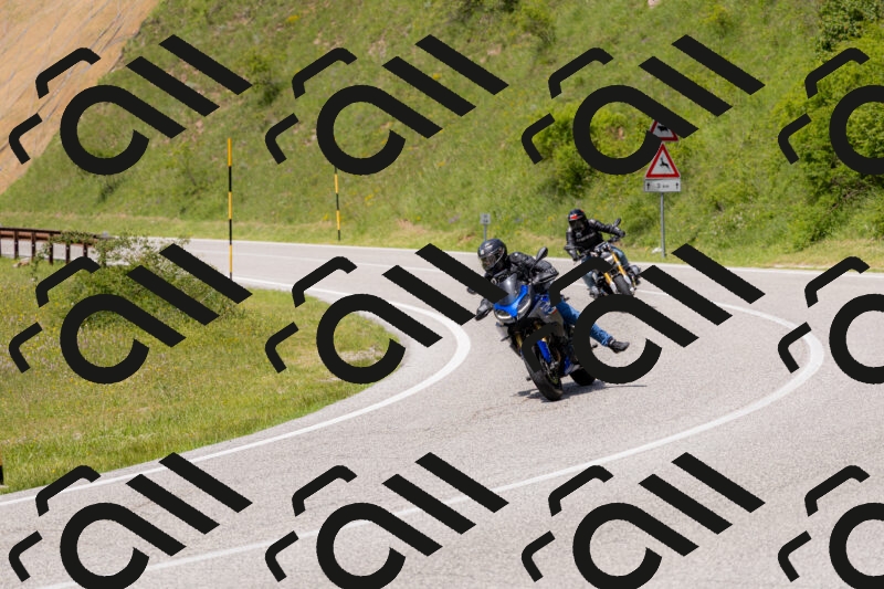 202506071444-_04A0109_c3_