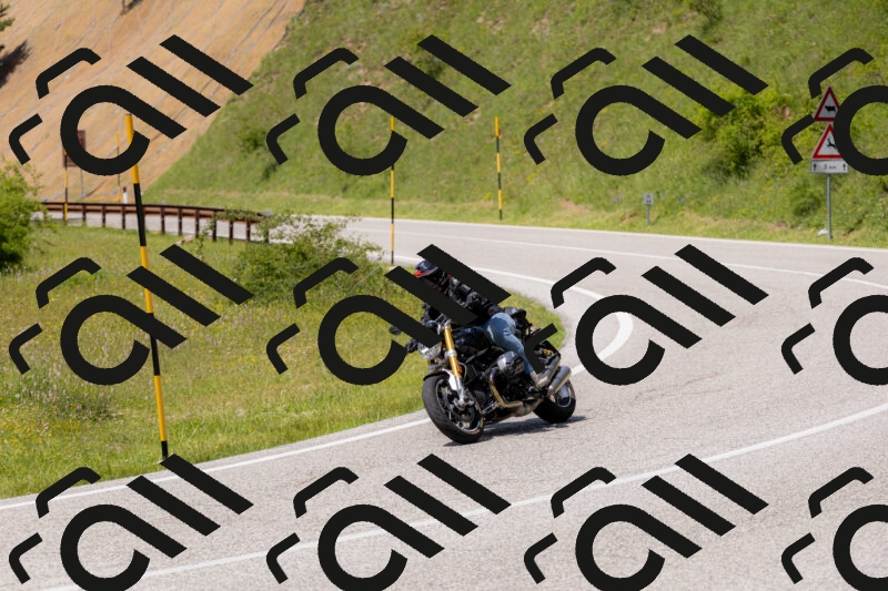 202506071444-_04A0111_c3_