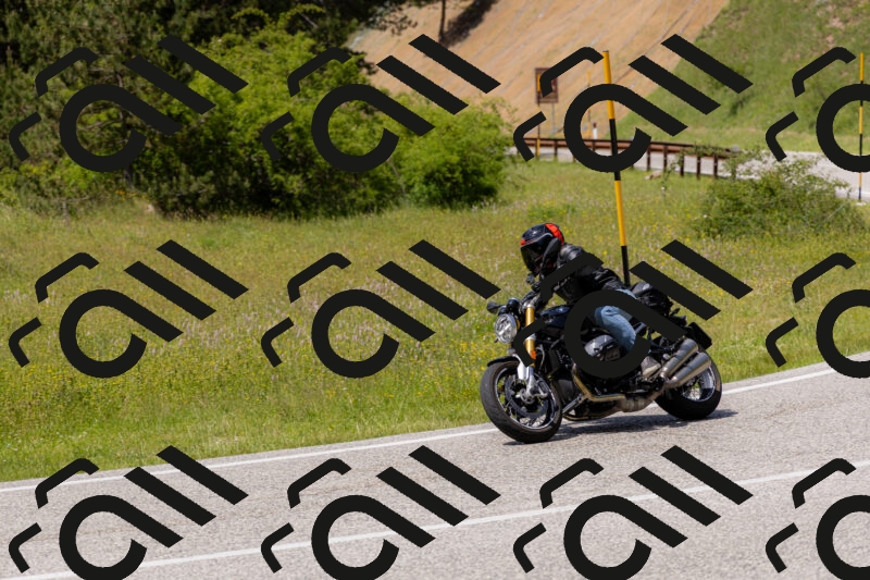 202506071444-_04A0112_c3_