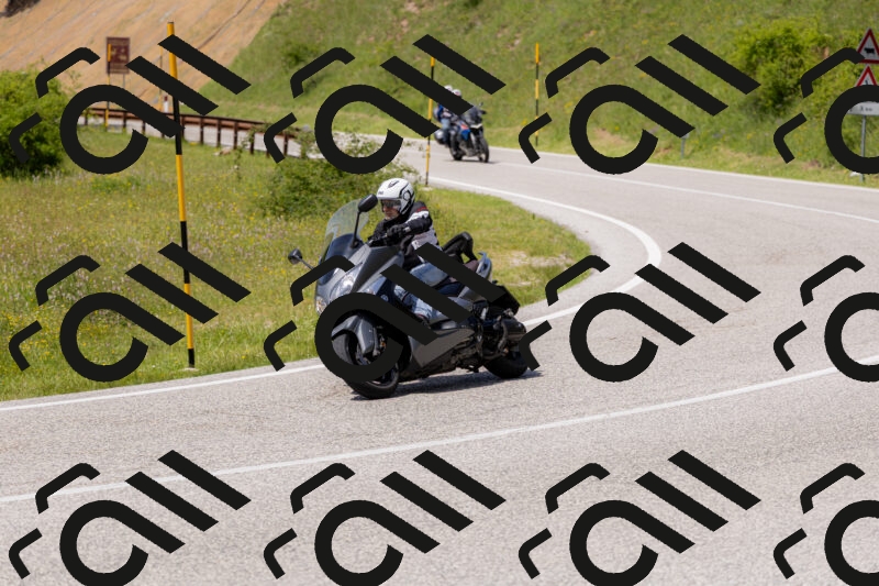 202506071446-_04A0116_c3_