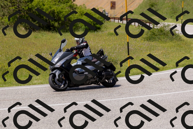 202506071446-_04A0117_c3_