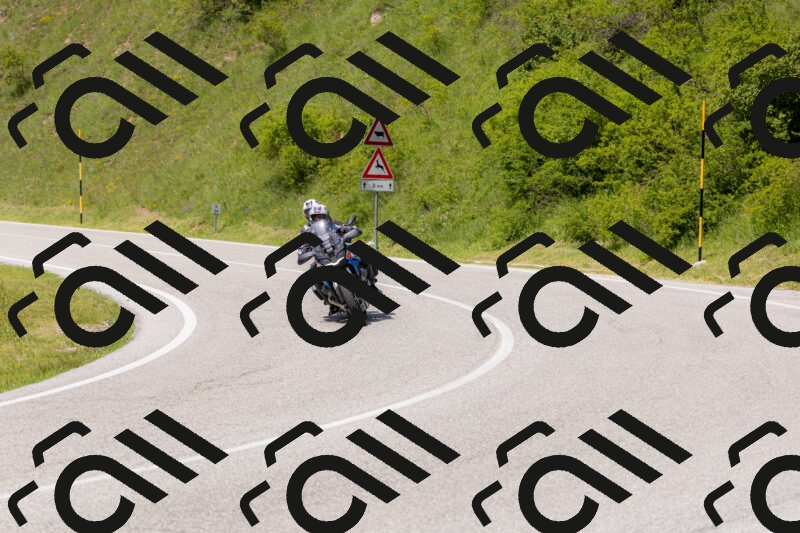 202506071446-_04A0118_c3_