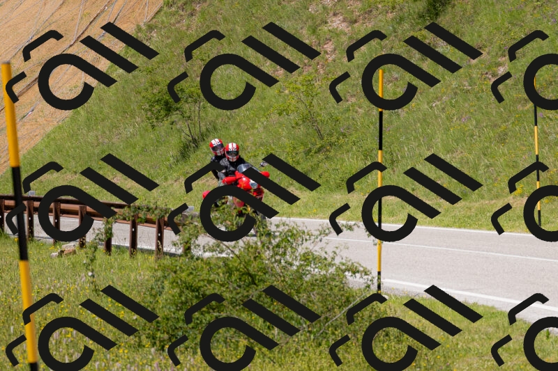 202506071447-_04A0124_c3_