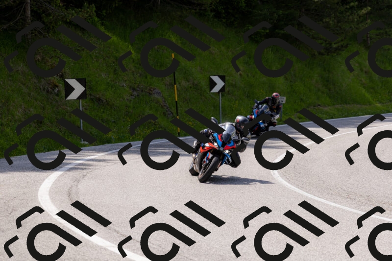 202506071450-_04A0133_c3_