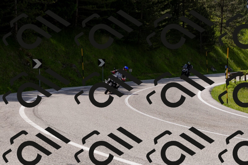 202506071453-_04A0148_c3_