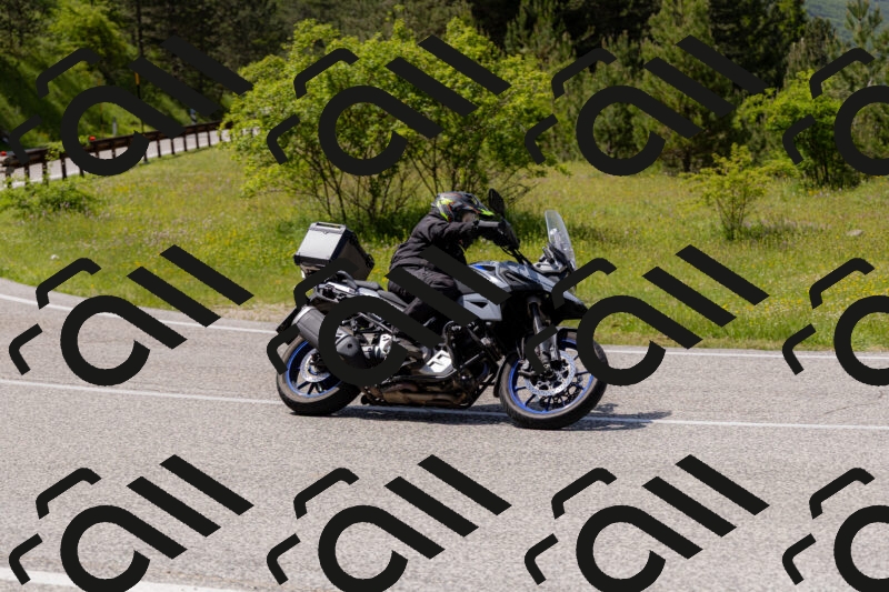 202506071453-_04A0153_c3_