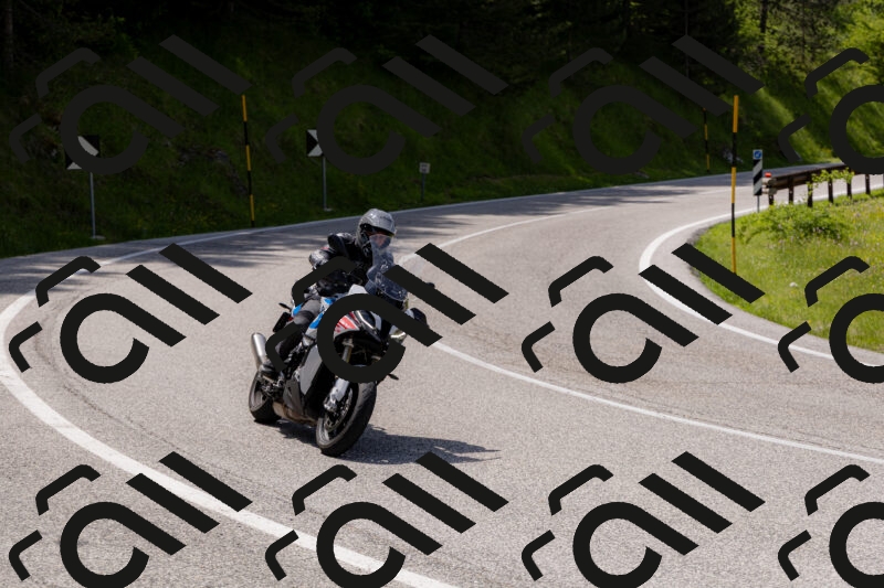 202506071454-_04A0160_c3_