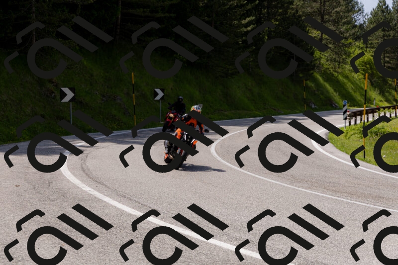 202506071456-_04A0169_c3_