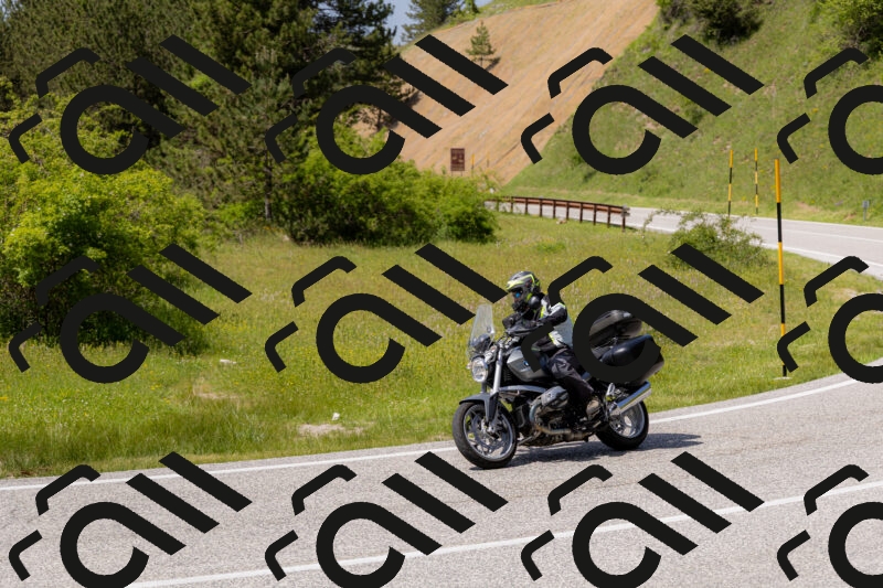 202506071457-_04A0177_c3_