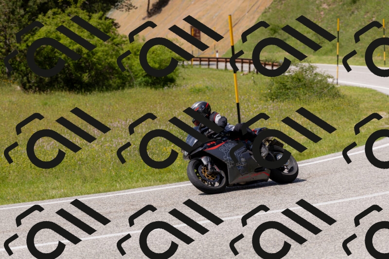 202506071507-_04A0208_c3_