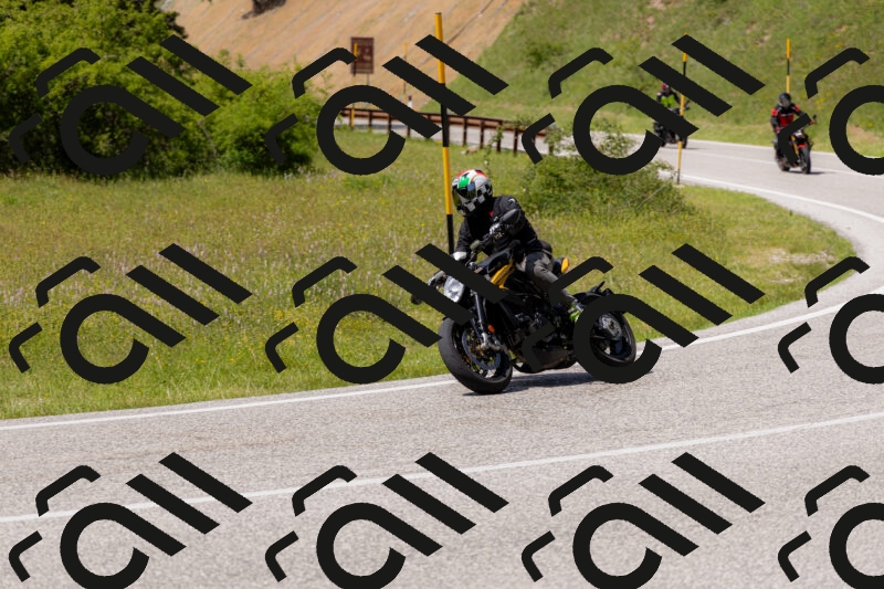 202506071507-_04A0211_c3_