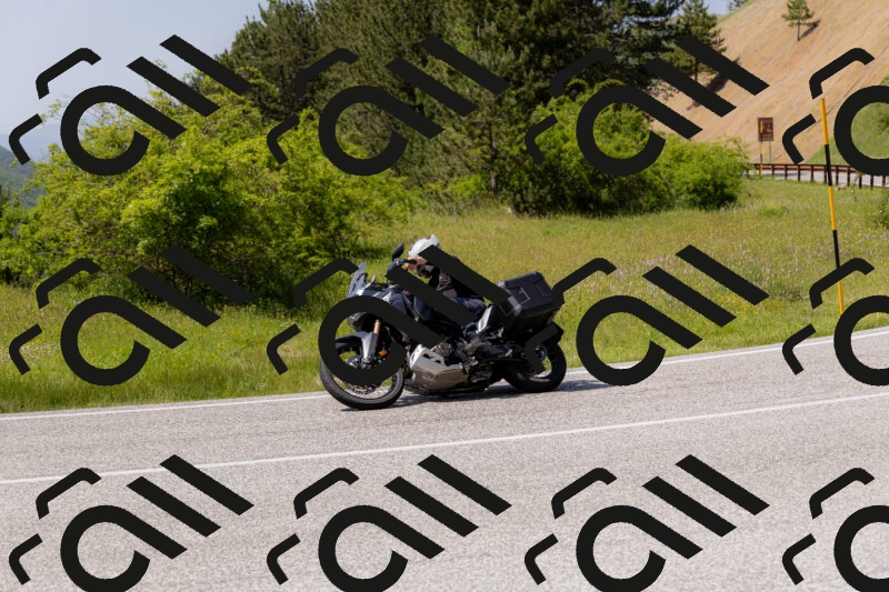 202506071511-_04A0242_c3_