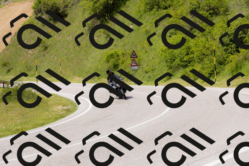 202506071514-_04A0255_c3_