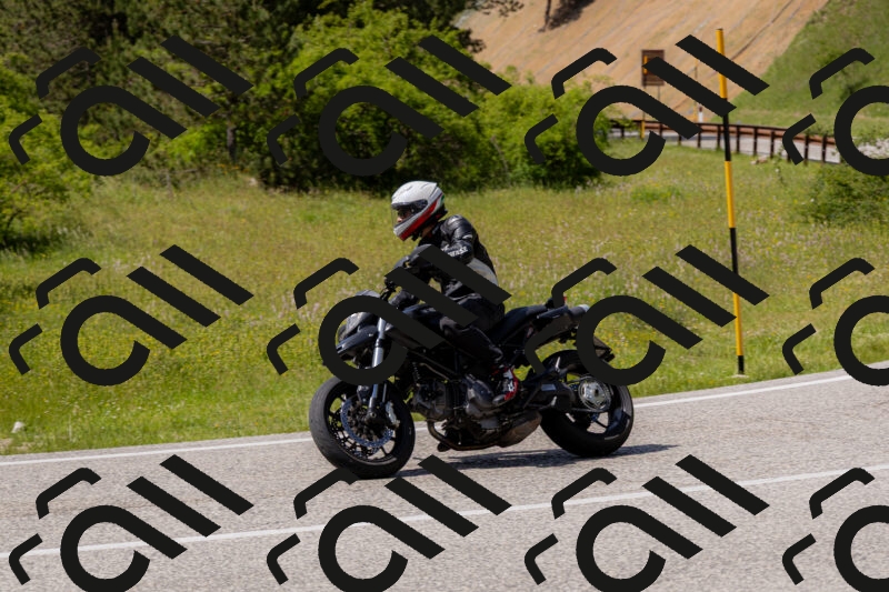 202506071528-_04A0288_c3_