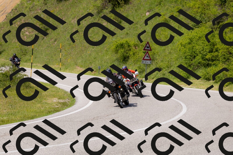 202506071528-_04A0290_c3_