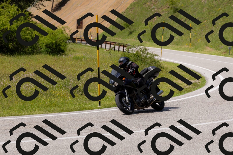 202506071528-_04A0294_c3_