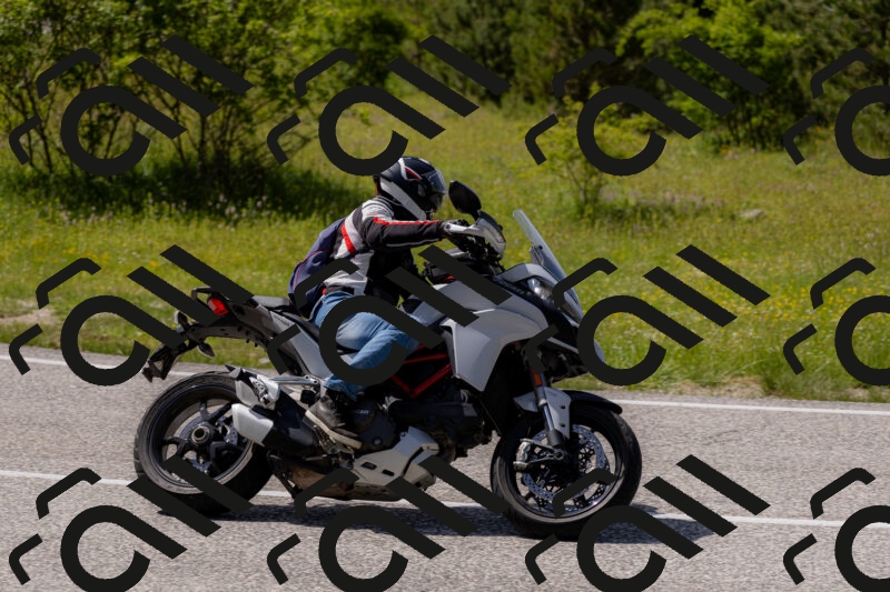 202506071530-_04A0298_c3_