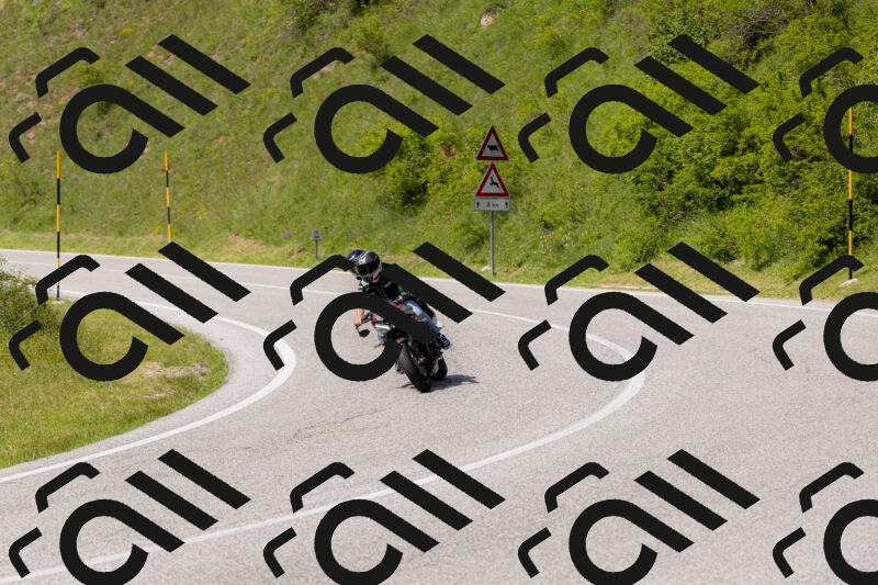 202506071532-_04A0299_c3_