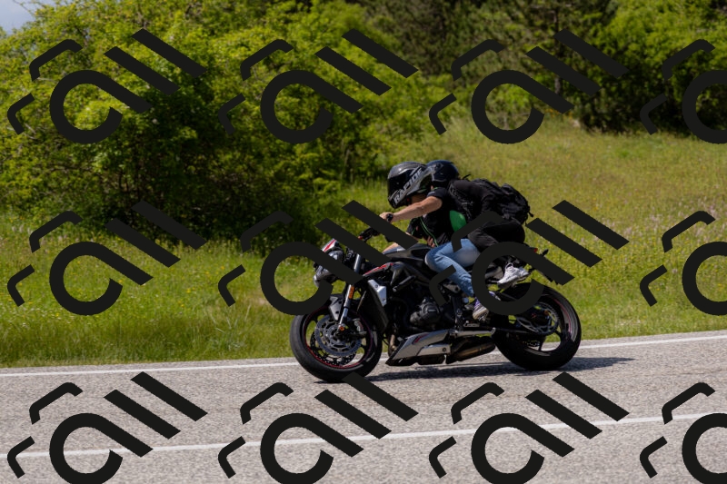 202506071532-_04A0302_c3_