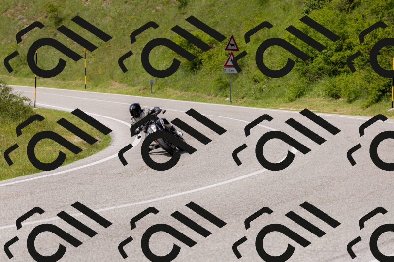 202506071536-_04A0321_c3_