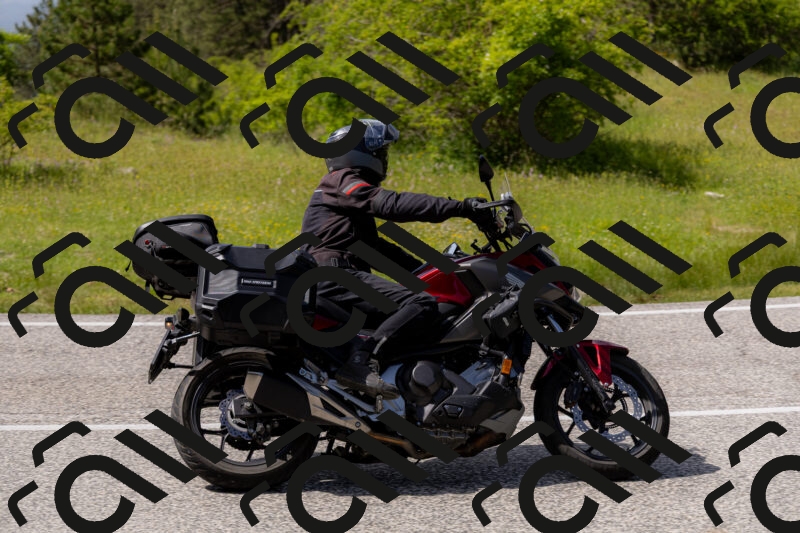 202506071540-_04A0326_c3_