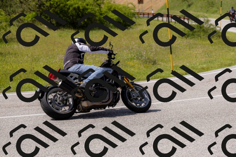 202506071546-_04A0346_c3_