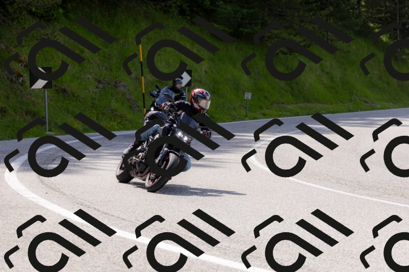 202506071548-_04A0359_c3_