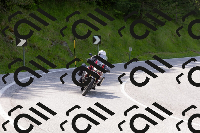 202506071550-_04A0396_c3_