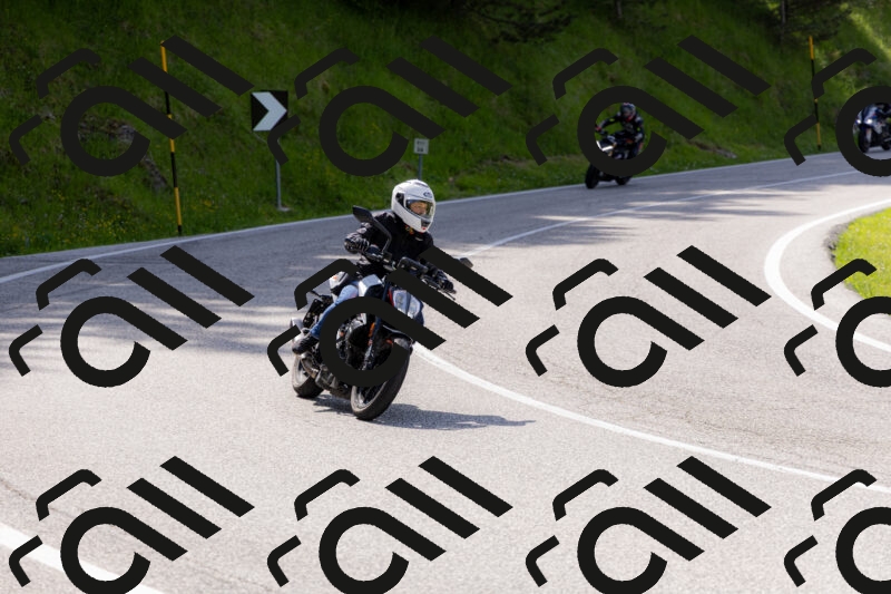 202506071550-_04A0399_c3_