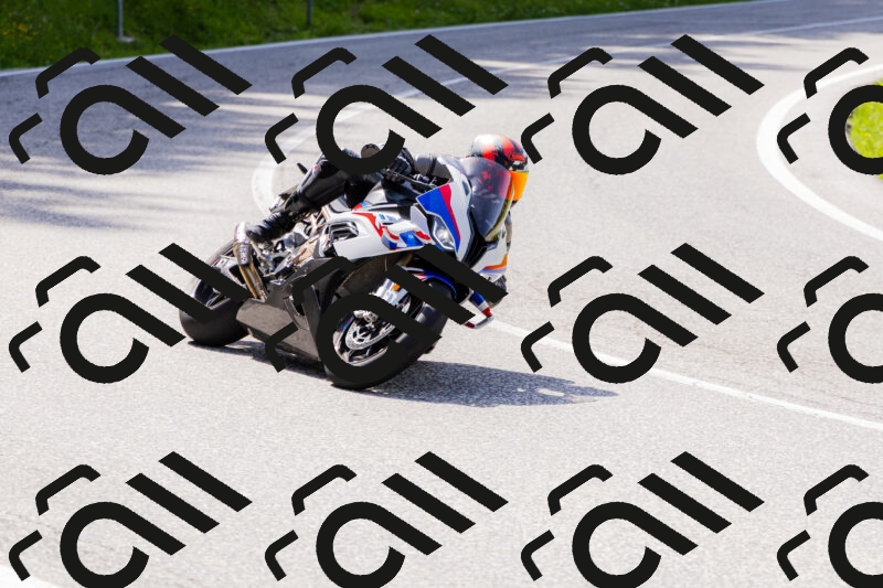 202506071550-_04A0403_c3_