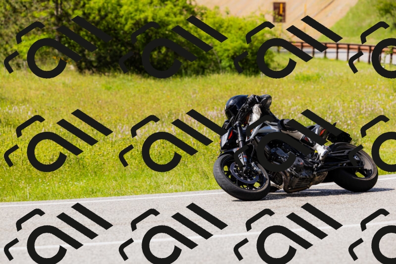 202506071554-_04A0440_c3_