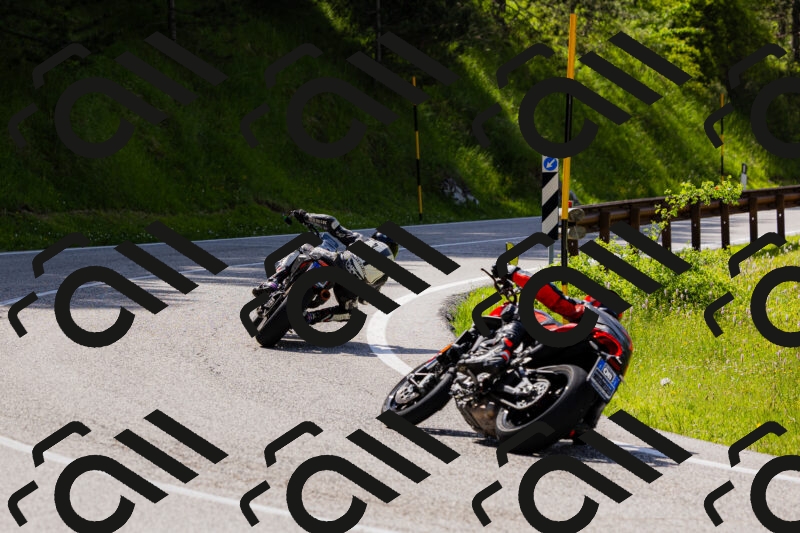 202506071554-_04A0445_c3_