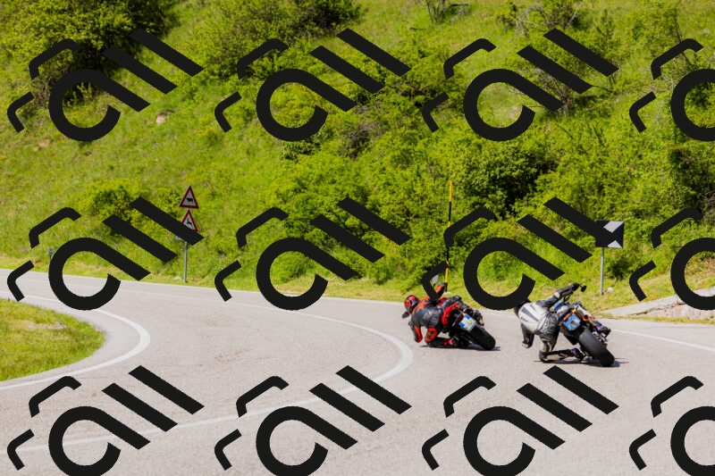 202506071557-_04A0480_c3_