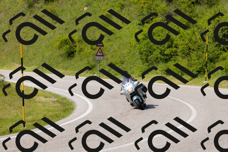 202506071558-_04A0484_c3_