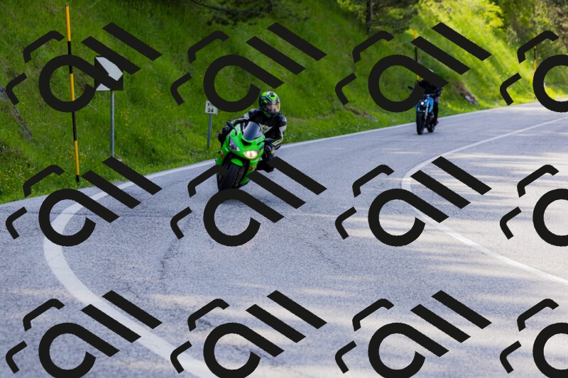 202506071607-_04A0548_c3_