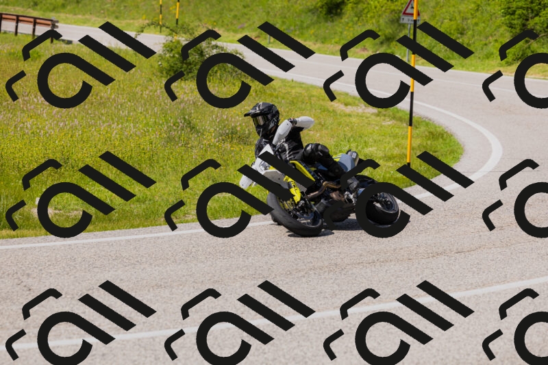 202506071607-_04A0559_c3_