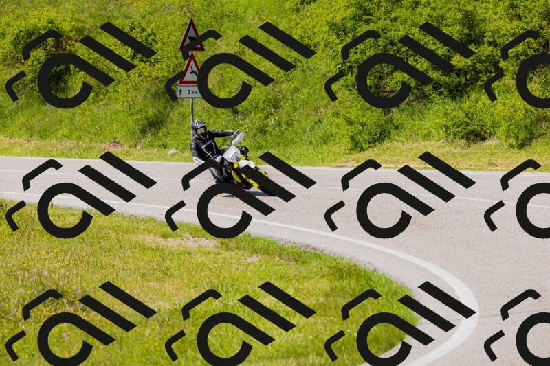 202506071609-_04A0563_c3_