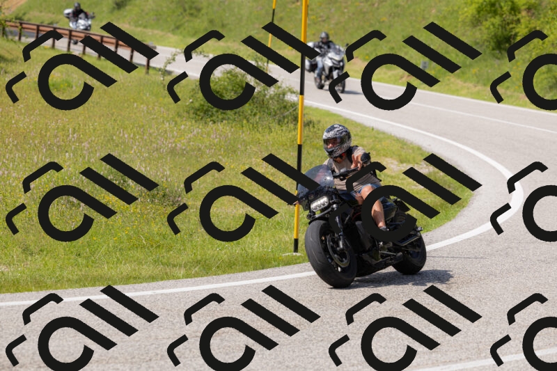 202506071610-_04A0586_c3_