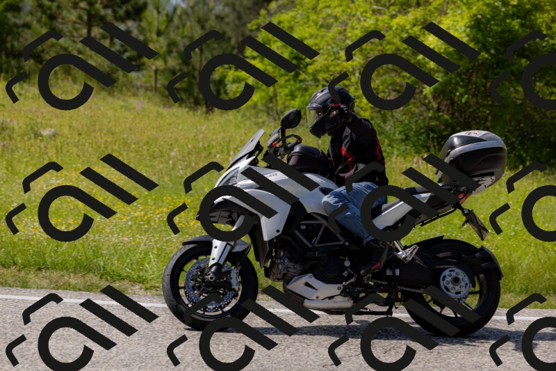 202506071610-_04A0592_c3_