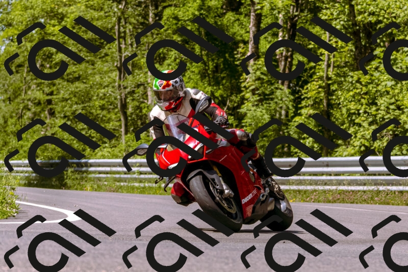 202506071102-_DSC7235_d1_