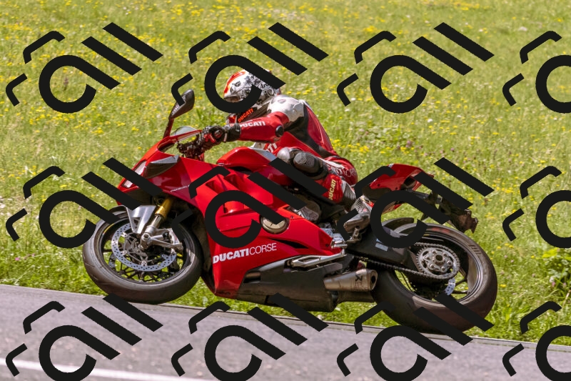 202506071102-_DSC7238_d1_