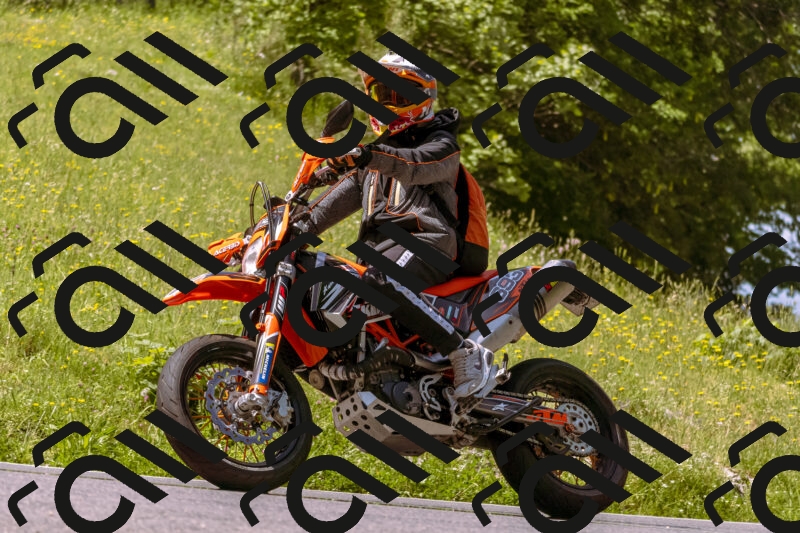 202506071109-_DSC7261_d1_