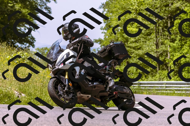 202506071141-_DSC7396_d1_