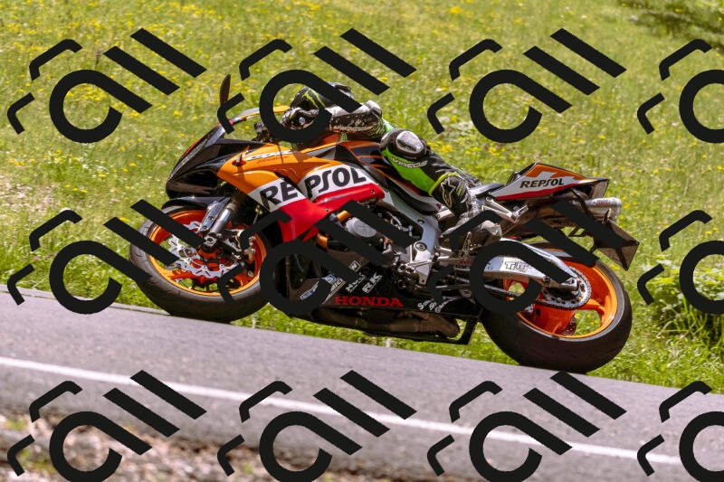 202506071222-_DSC7613_d1_