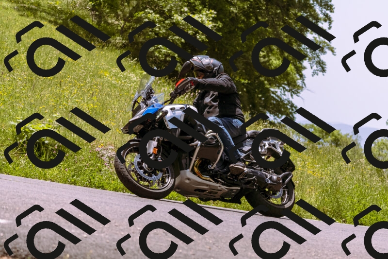 202506071229-_DSC7648_d1_