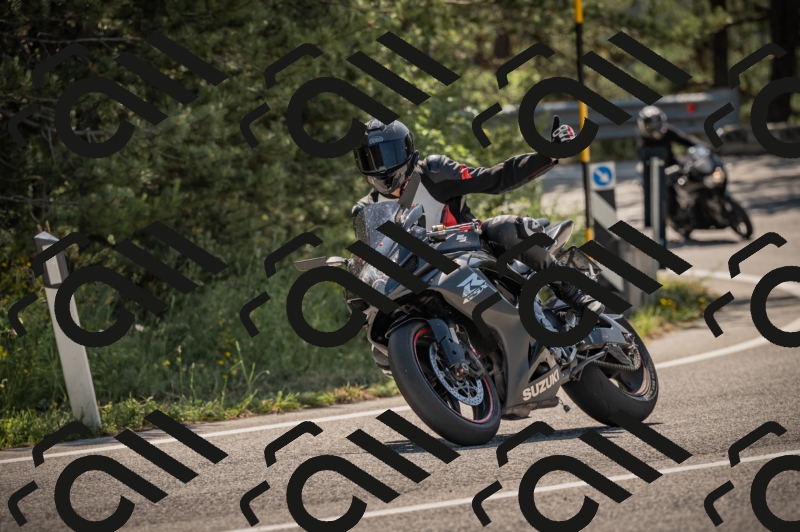 20250608103502-_Z628443_am_