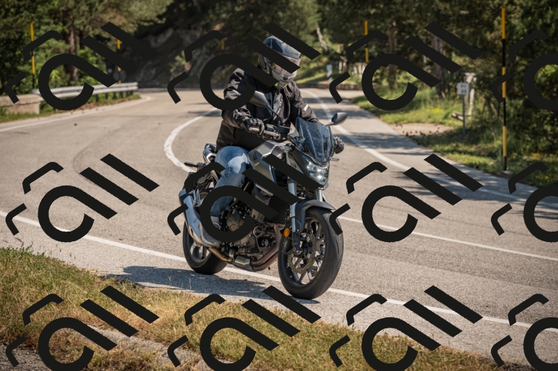 20250608103517-_Z628455_am_