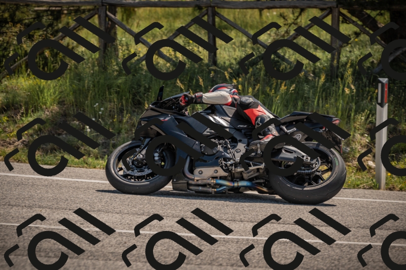 20250608110536-_Z628737_am_